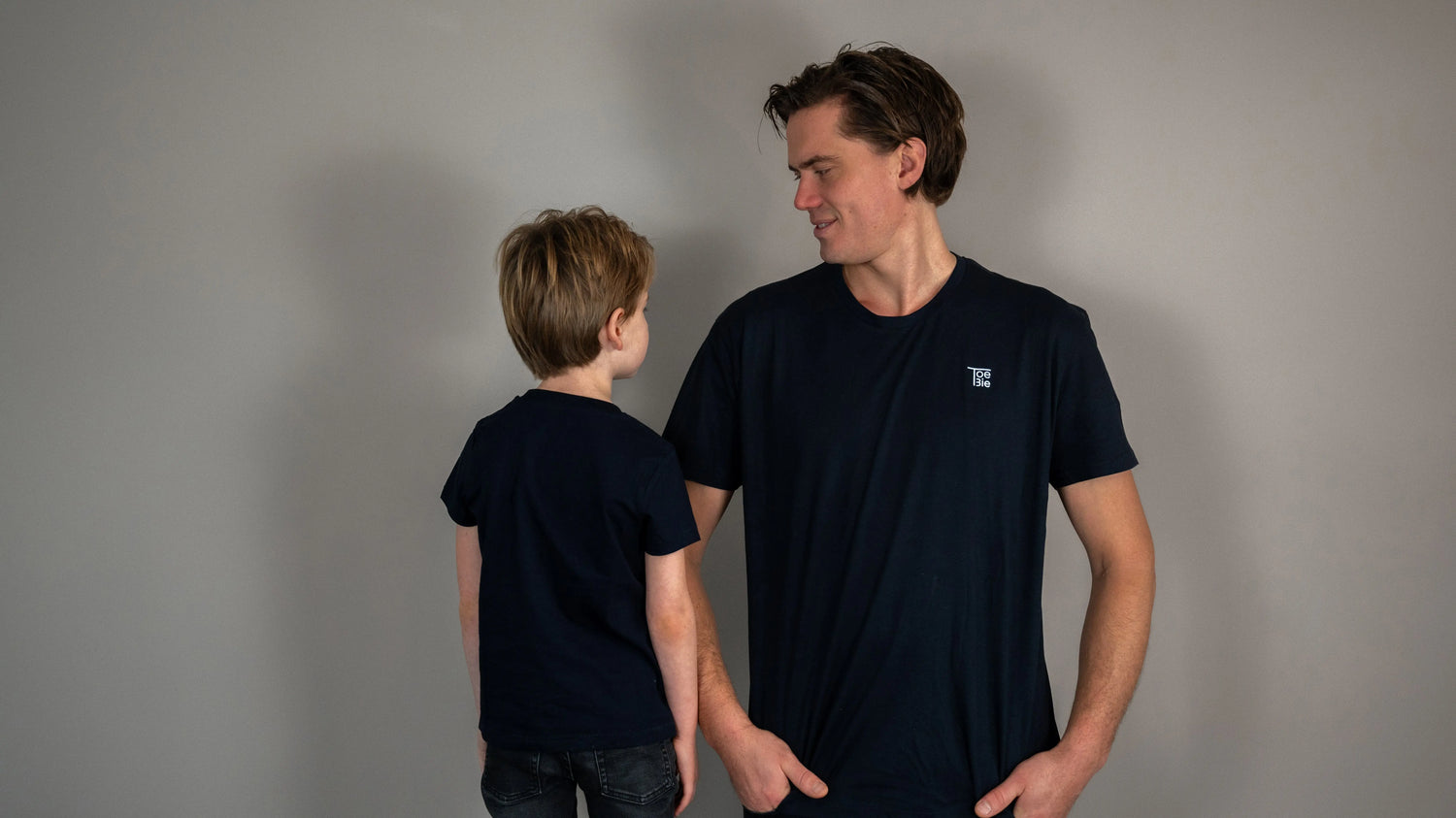 T-shirt navy blue ToeBie